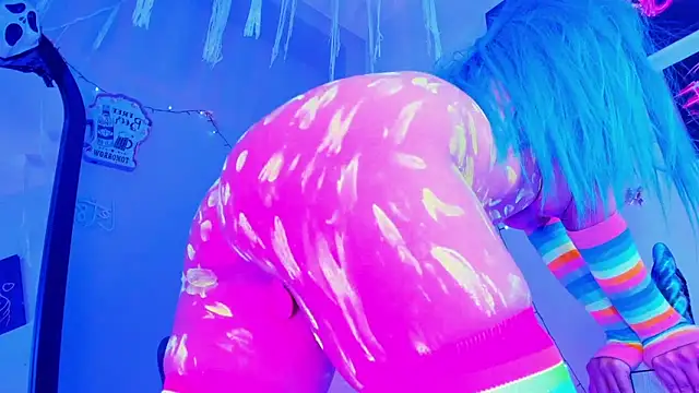 kuromi69 online show from April 2026 08:12:02 AM