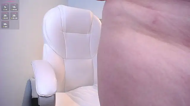 Snapshot of Violetta_rainbow chatting on February 2025 07:31:01 AM Violetta rainbow online show from February 2025 07:31:01 AM