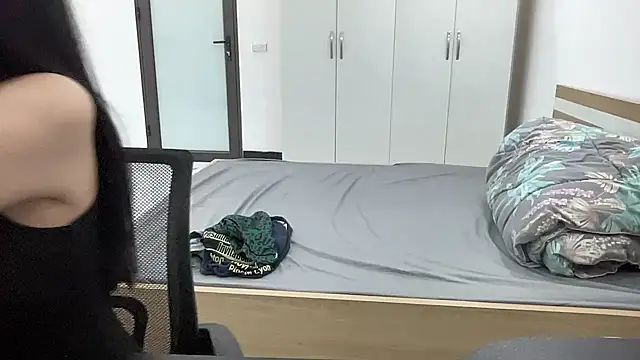 Snapshot of Louis_Baby chatting on September 2025 10:08:02 AM Louis Baby online show from September 2025 10:08:02 AM