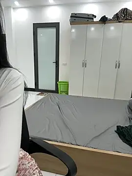 Snapshot of Louis_Baby chatting on November 2025 04:30:01 PM Louis Baby online show from November 2025 04:30:01 PM