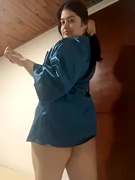 Snapshot of Stephania_18 chatting on September 2025 10:12:01 PM Stephania 18 online show from September 2025 10:12:01 PM