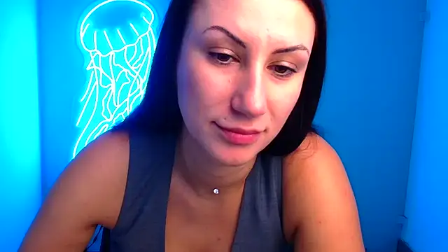 Loren Moa online show from December 2024 10:26:02 AM