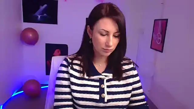 Loren Moa online show from March 2025 12:45:02 PM