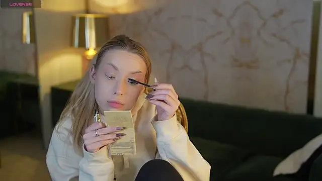 Linda054 online show from September 2025 12:59:02 AM