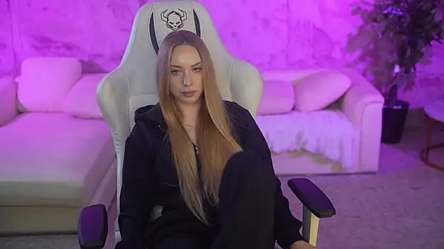 Linda054 online show from October 2025 03:37:02 AM