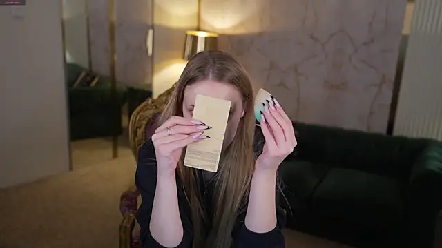 Linda054 online show from November 2025 01:30:01 AM