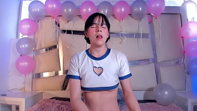 chrystal js online show from October 2025 01:33:02 PM