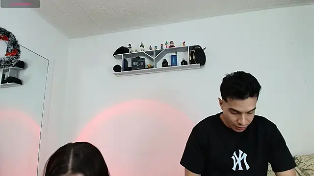 Snapshot of HotCouple_697 chatting on December 2024 08:36:01 PM HotCouple 697 online show from December 2024 08:36:01 PM