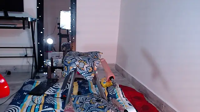 Amelie hills02 online show from January 2025 12:26:01 PM