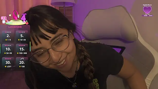 Snapshot of emitaa17228o chatting on November 2025 08:02:01 PM emitaa17228o online show from November 2025 08:02:01 PM