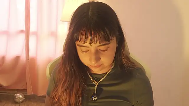 Snapshot of emitaa17228o chatting on February 2026 09:00:01 PM emitaa17228o online show from February 2026 09:00:01 PM