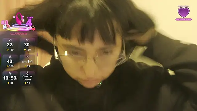 Snapshot of emitaa17228o chatting on April 2026 03:07:02 AM emitaa17228o online show from April 2026 03:07:02 AM