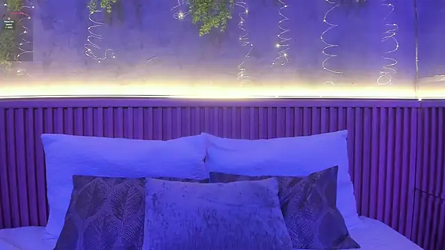 Lana Lann online show from March 2026 07:18:02 PM