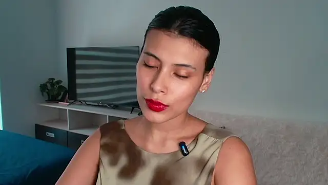 Snapshot of oxiris_1 chatting on March 2026 05:24:02 PM oxiris 1 online show from March 2026 05:24:02 PM