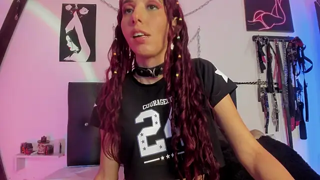 Little Naughtty online show from November 2025 04:09:01 PM