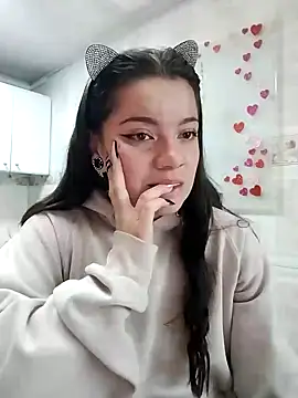 Snapshot of Alice_atm chatting on December 2024 08:18:02 PM Alice atm online show from December 2024 08:18:02 PM