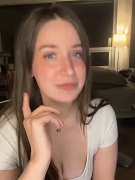 nerdynina online show from April 2026 01:42:02 AM