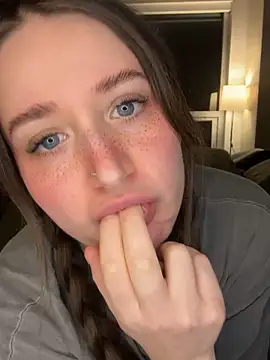 nerdynina online show from April 2026 03:08:02 AM