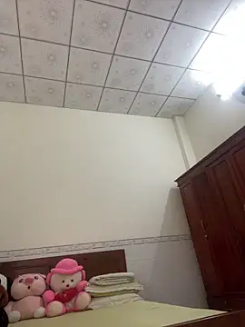    Erin    online show from April 2026 02:28:01 AM