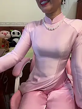    Erin    online show from April 2026 02:21:01 AM