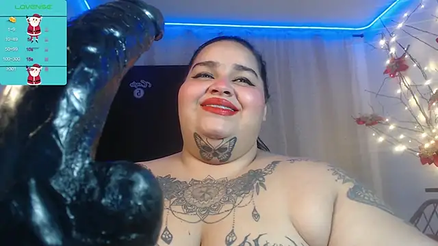 Snapshot of VeronikCuhubby chatting on December 2024 12:16:01 PM VeronikCuhubby online show from December 2024 12:16:01 PM