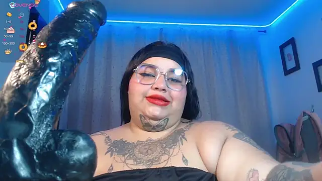 Snapshot of VeronikCuhubby chatting on January 2025 11:56:02 AM VeronikCuhubby online show from January 2025 11:56:02 AM