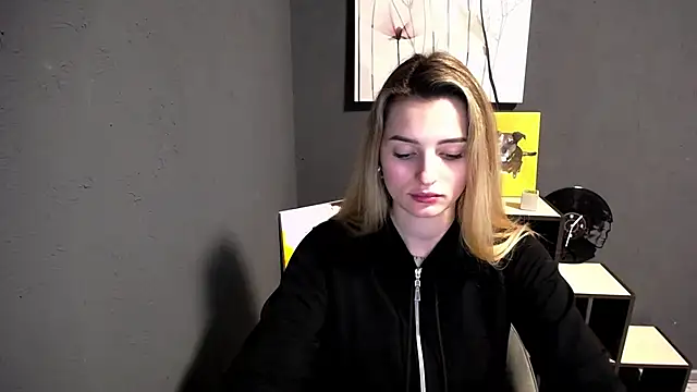 lady olivia  online show from February 2026 03:24:01 PM