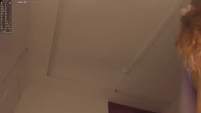 Snapshot of Samanntha_Rose chatting on January 2025 05:54:02 PM Samanntha Rose online show from January 2025 05:54:02 PM