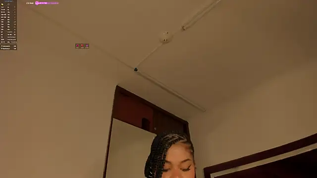 Snapshot of Samanntha_Rose chatting on February 2025 01:13:01 AM Samanntha Rose online show from February 2025 01:13:01 AM