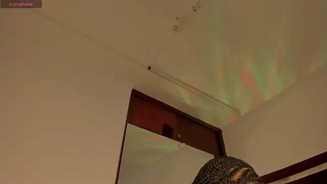 Snapshot of Samanntha_Rose chatting on February 2025 07:11:01 PM Samanntha Rose online show from February 2025 07:11:01 PM