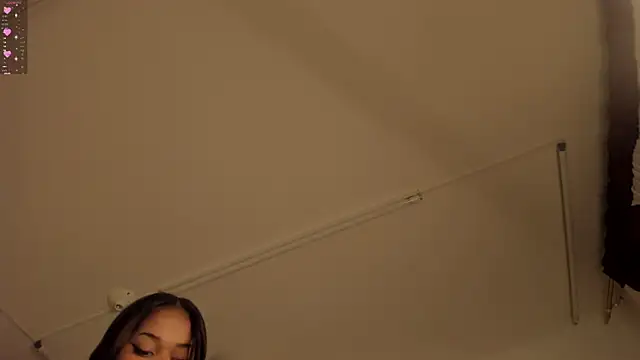 Snapshot of Samanntha_Rose chatting on February 2025 01:26:01 AM Samanntha Rose online show from February 2025 01:26:01 AM