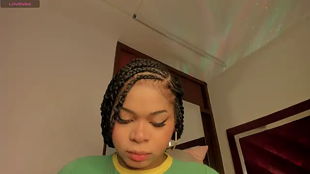 Snapshot of Samanntha_Rose chatting on March 2025 12:40:02 PM Samanntha Rose online show from March 2025 12:40:02 PM