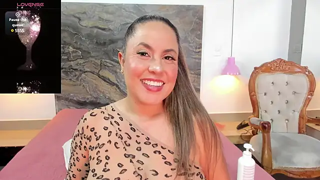 Alisson zambrano online show from February 2025 08:14:02 PM