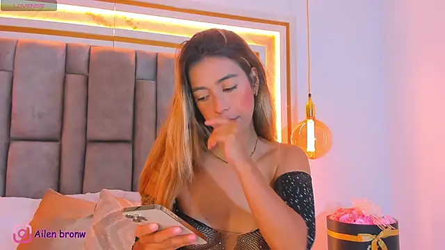 elianabrown online show from September 2025 09:37:01 PM