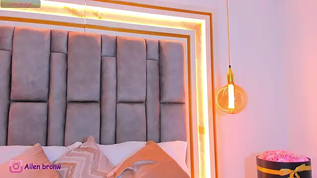 elianabrown online show from October 2025 09:34:01 PM