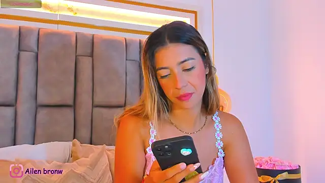 elianabrown online show from November 2025 10:32:02 PM