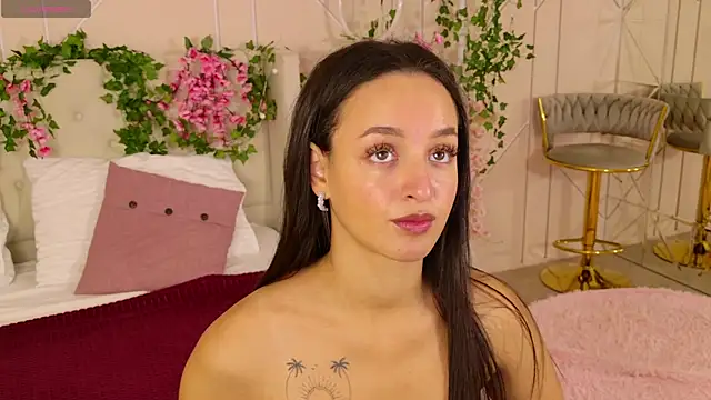 Lolly Neal online show from September 2025 04:58:02 AM