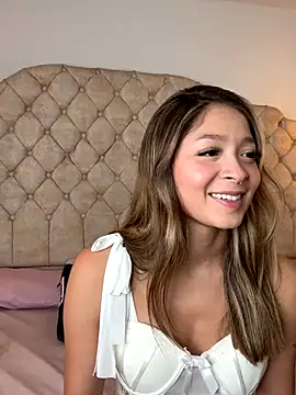 Victoria Adams14 online show from December 2025 03:11:01 AM