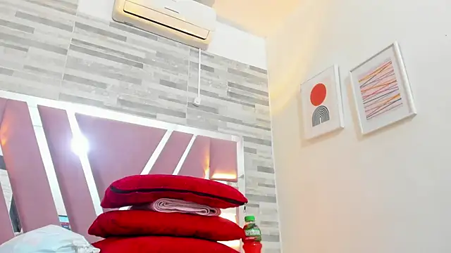 Snapshot of ebony_priincess chatting on October 2025 01:41:02 AM ebony priincess online show from October 2025 01:41:02 AM