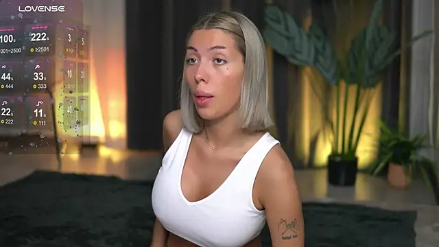 AudreyZanne online show from October 2025 05:08:01 AM