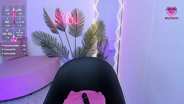 Snapshot of Chiara_tay chatting on January 2025 01:16:01 AM Chiara tay online show from January 2025 01:16:01 AM