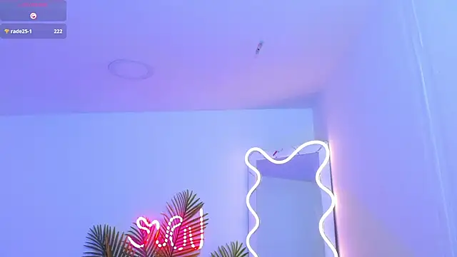 Snapshot of Chiara_tay chatting on March 2025 10:24:01 PM Chiara tay online show from March 2025 10:24:01 PM