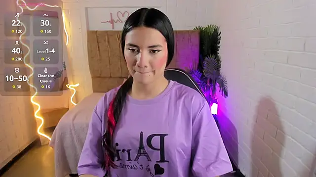 Snapshot of Chiara_tay chatting on September 2025 07:18:02 PM Chiara tay online show from September 2025 07:18:02 PM