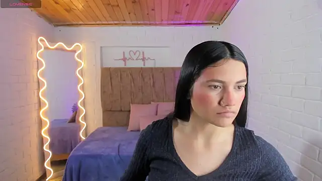 Snapshot of Chiara_tay chatting on October 2025 07:23:02 PM Chiara tay online show from October 2025 07:23:02 PM