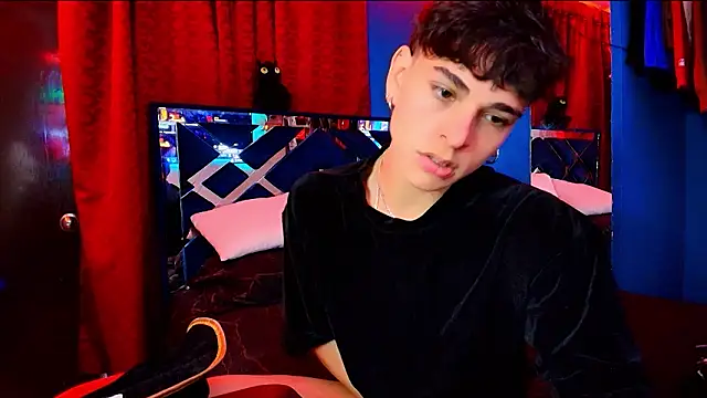 Luke Howland online show from February 2026 02:17:02 AM