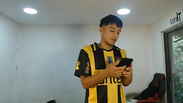 danielitopapuu online show from October 2025 12:39:02 PM