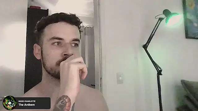 Snapshot of sexxxsutra chatting on February 2025 06:32:02 PM sexxxsutra online show from February 2025 06:32:02 PM