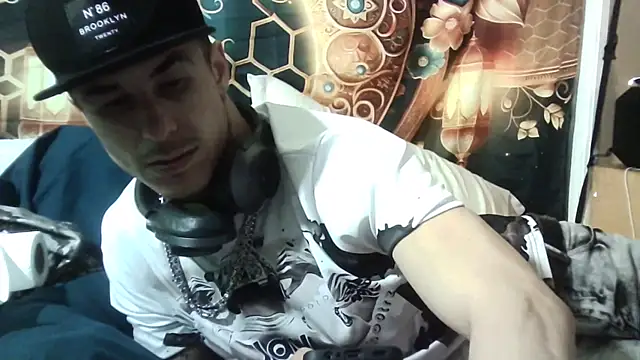 --D-a-D-D-y- online show from November 2025 04:23:01 AM