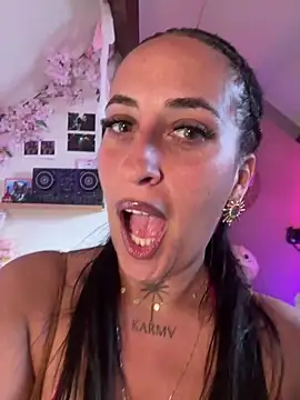 CarolaDrago online show from April 2026 07:36:02 AM