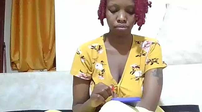 Snapshot of sexxygoldy chatting on February 2025 02:07:01 AM sexxygoldy online show from February 2025 02:07:01 AM